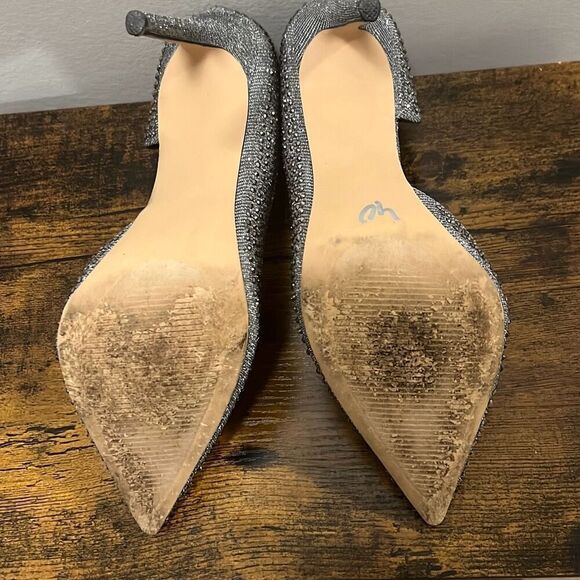 Steve Madden silver sparkles and shimmery rhinestones pointed toe stilettos. Siz - Picture 11 of 12